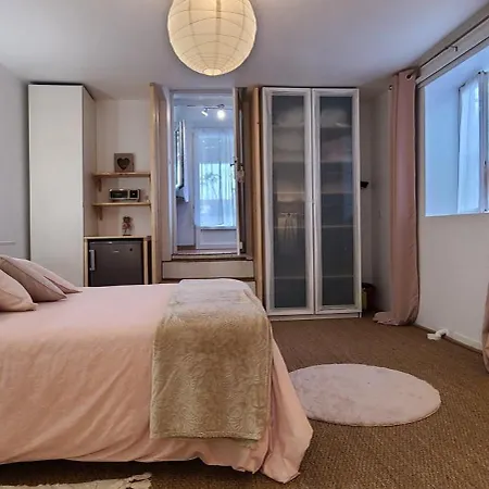 Ema Apartamento Montjean (Charente)